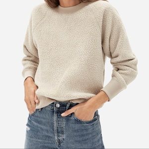 Everlane The ReNew Fleece Raglan Sweatshirt in Oat